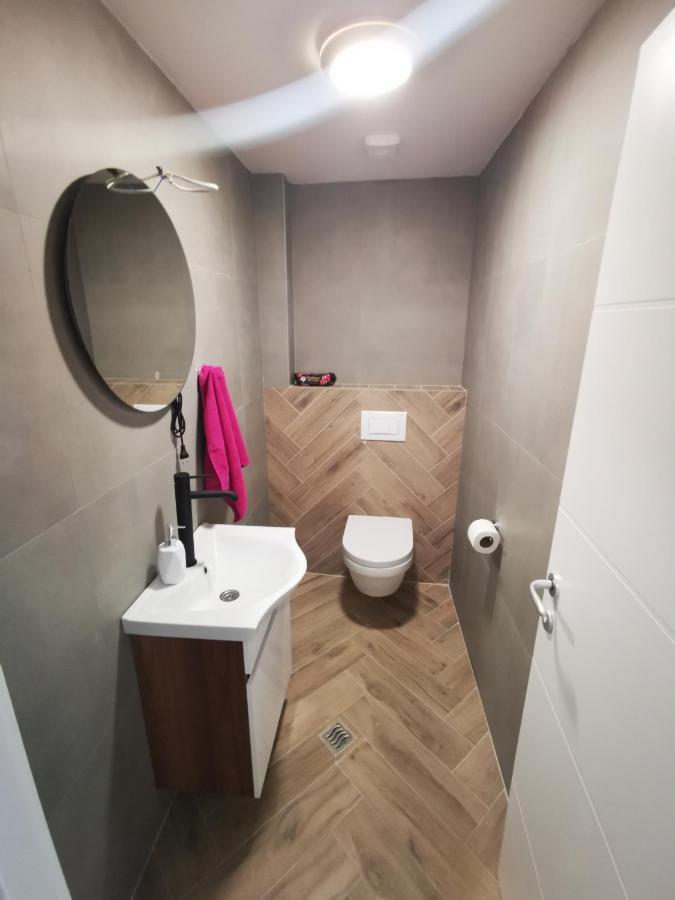 Riviera Apartments Ni Exteriér fotografie